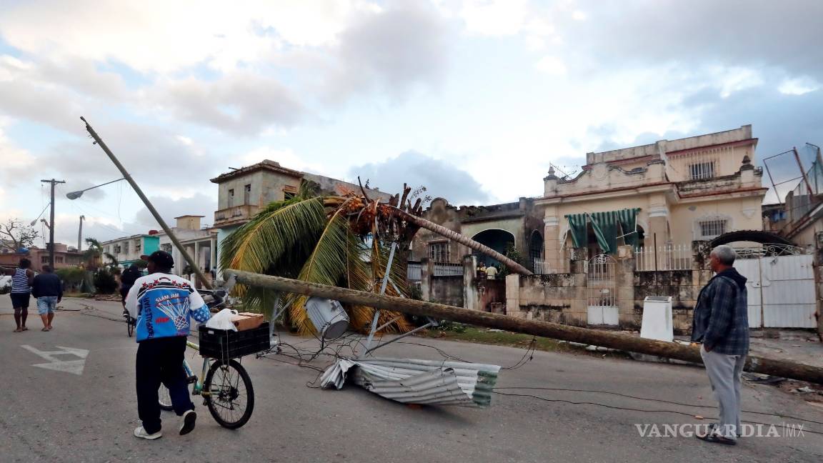 $!La Habana es golpeada con fuerza por un devastador tornado (fotogalería)