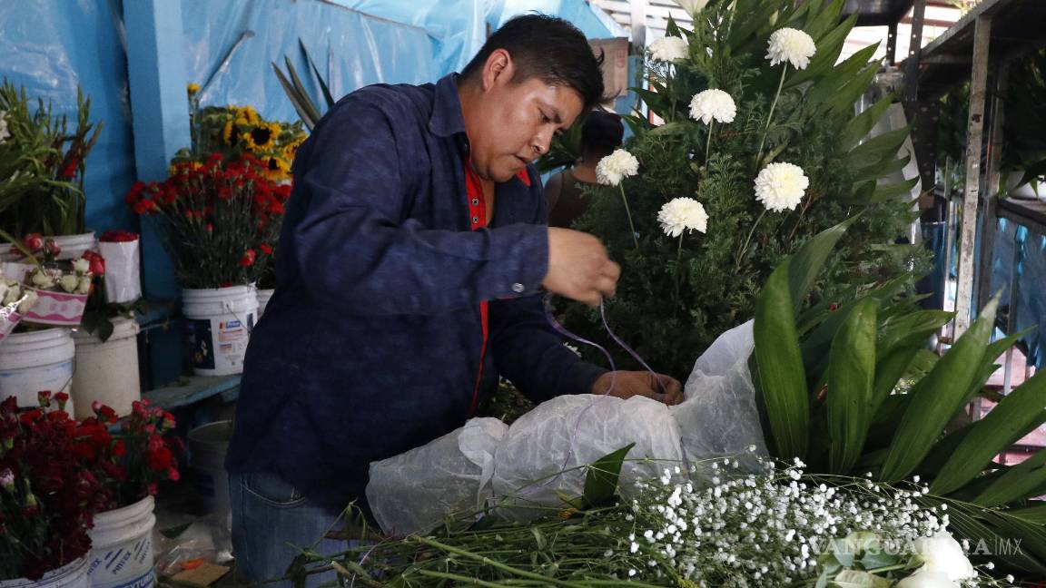 $!Bajan 90 por ciento visitas a panteones de Saltillo por coronavirus