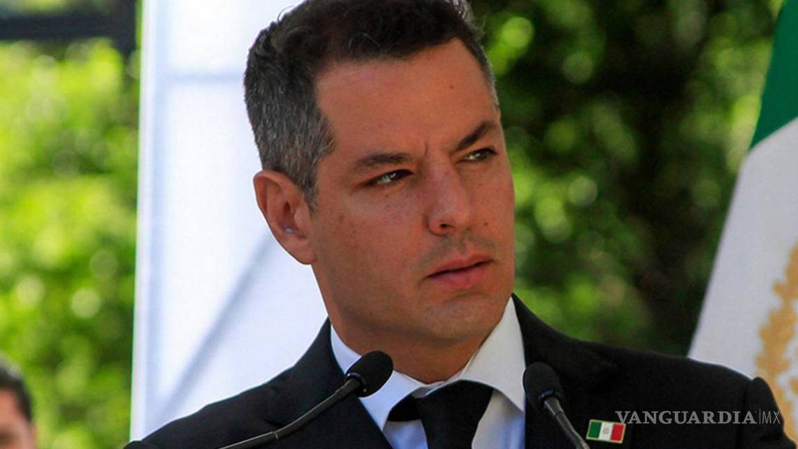 Alejandro Murat, gobernador de Oaxaca, da negativo a COVID-19 tras contagio de tres colaboradores
