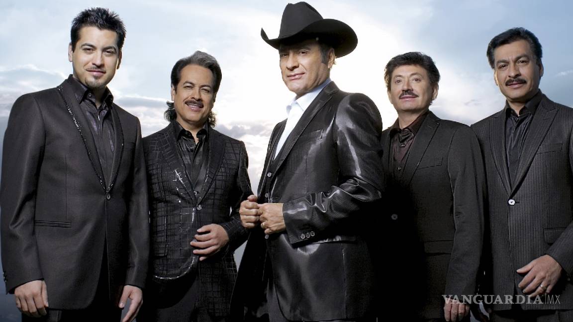 Alcalde que 'robó poquito’ dará informe de Gobierno con Los Tigres del Norte