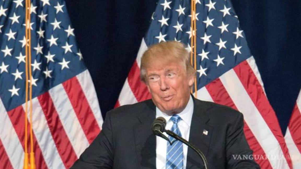Trump pierde asesores hispanos tras su discurso sobre inmigración