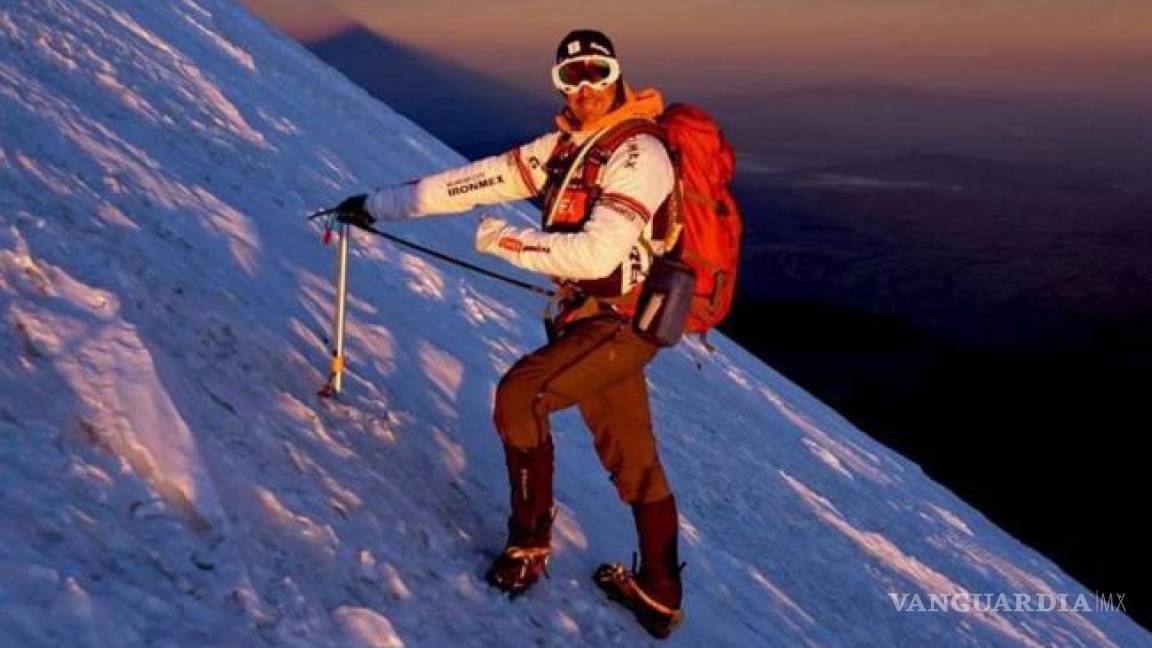 Mexicano está atrapado en el Everest