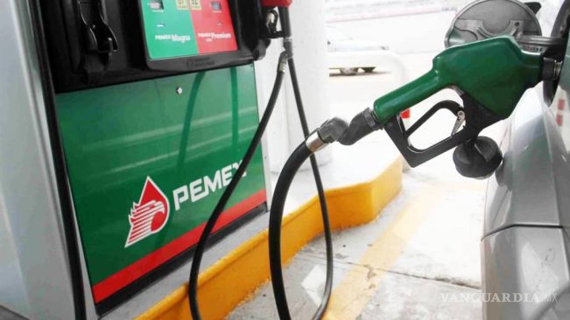 SHCP anuncia subsidio para contener precio de gasolina Magna