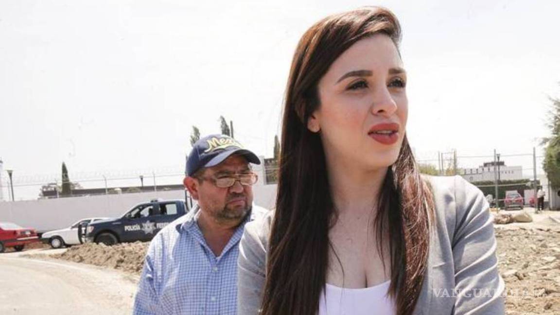 $!'El Chapo' pide a juez que lo dejen abrazar a Emma Coronel