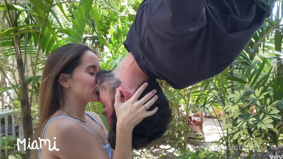 $!¿Qué famosos salen en el video de 'Antes que el mundo se acabe' de Residente?