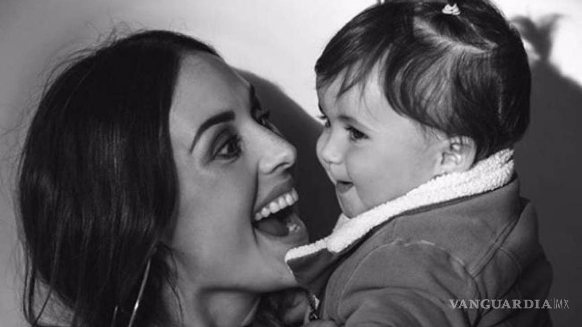 Conmovedor mensaje de Zuria Vega a su hija por el Día de la Mujer