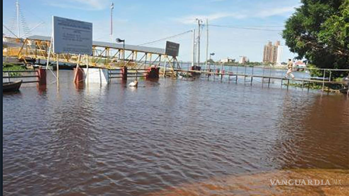 Fuerza Aérea uruguaya rescata a seis personas aisladas por las inundaciones