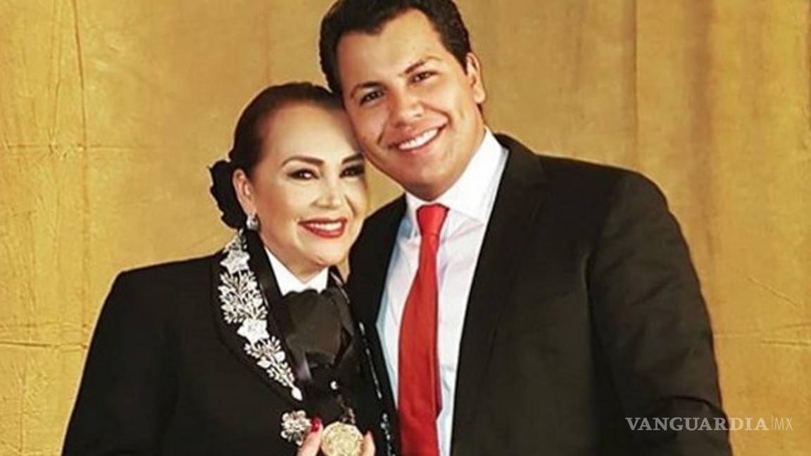 $!Él es el hijo que Aída Cuevas habría tenido con Juan Gabriel
