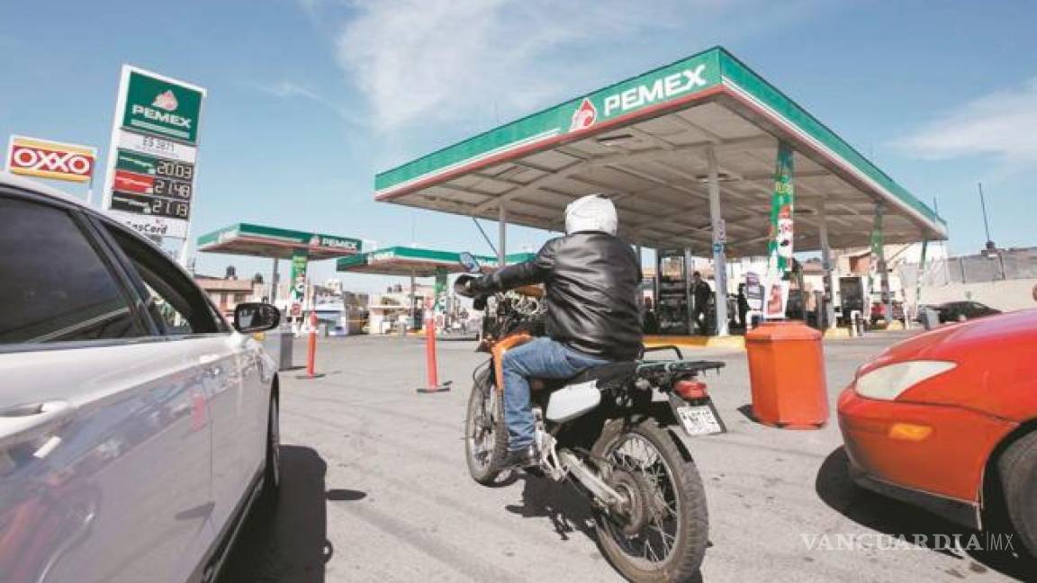 Persiste desabasto de gasolina en 7 estados, reabren ducto para normalizar servicio en Guanajuato