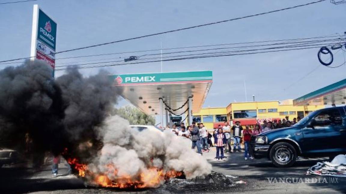 Se desborda violencia: saquean y roban gasolina