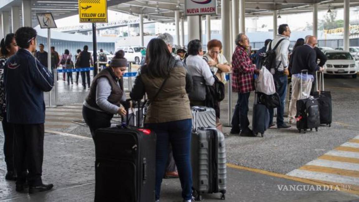 Profeco multa a 5 aerolíneas por cobros de primer maleta a EU y Canadá