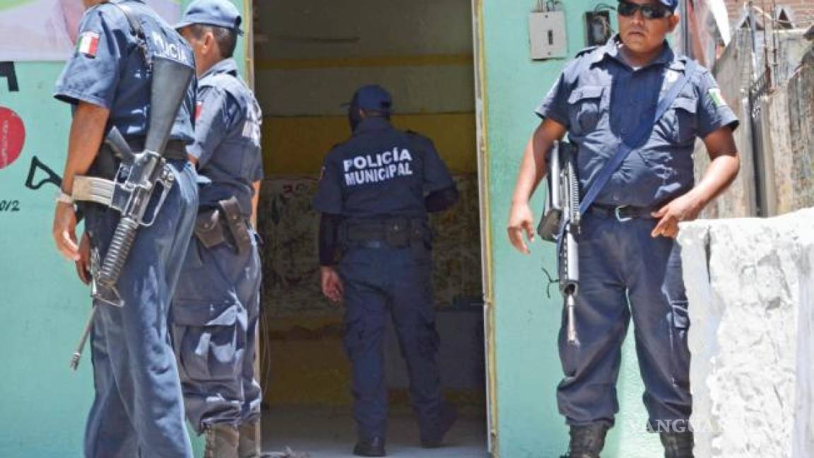 Desarman a la policía municipal en Guerrero