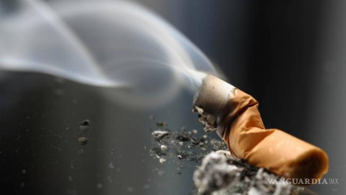 Mexicanos comienzan a fumar desde los 11 años