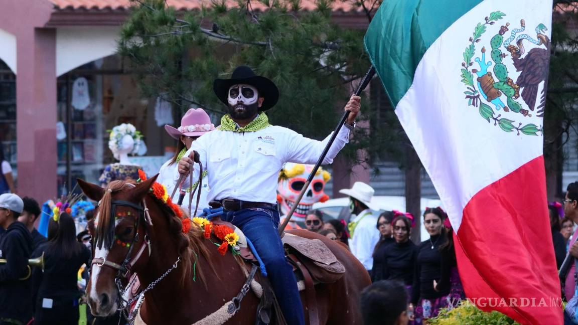 $!Pinta calles de Saltillo desfile Xantolum 2024; participan más de 3 mil