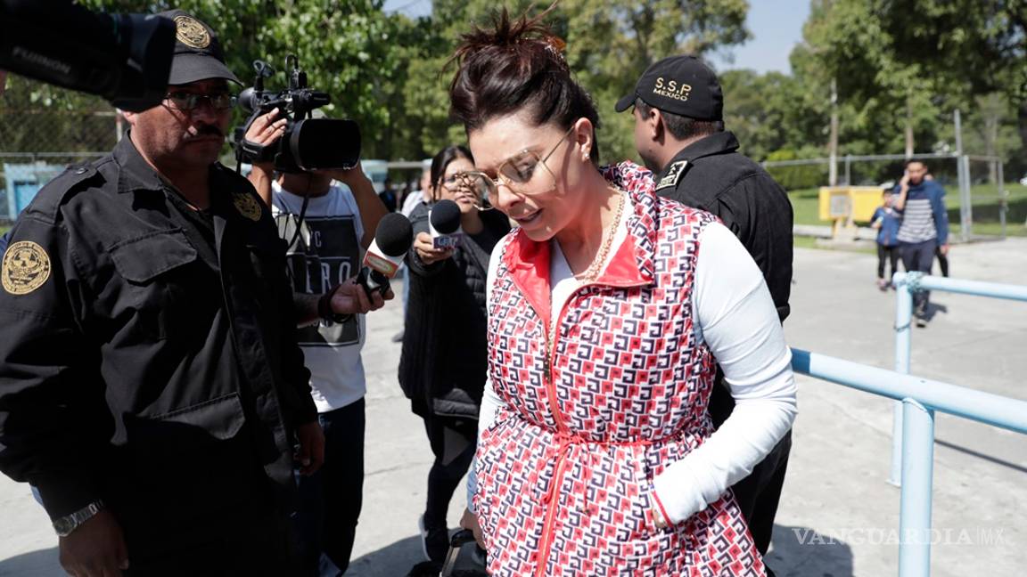 $!'Todos los hombres son infieles'; Yadhira Carrillo justifica 'canitas al aire' de Juan Collado