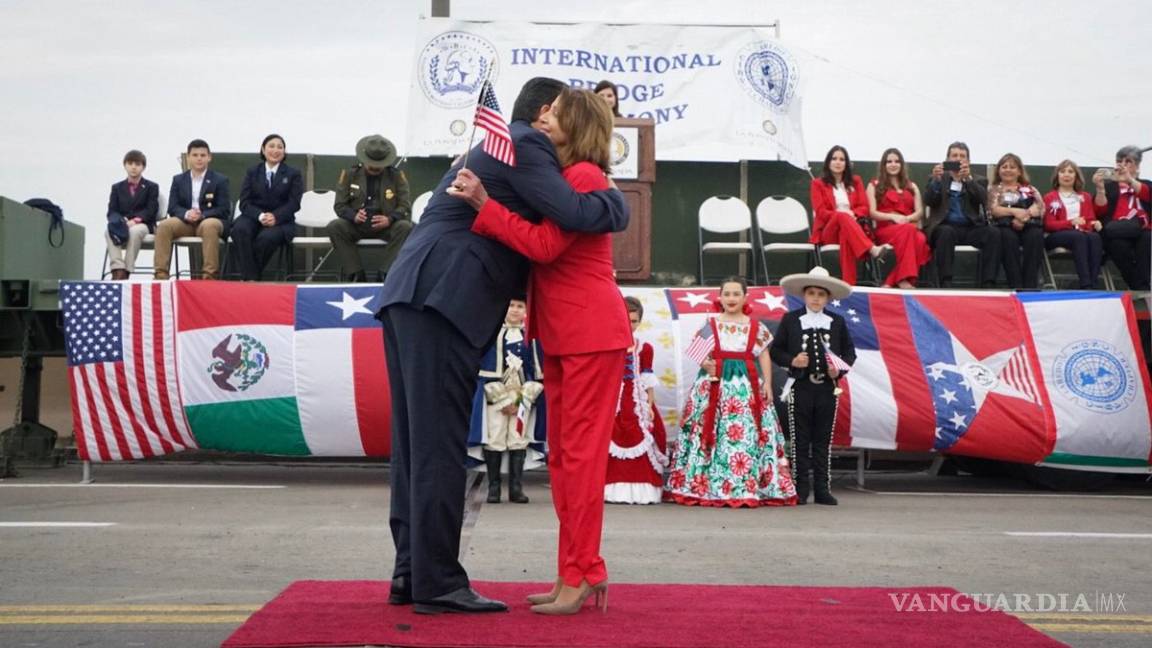 Líder demócrata desafía a Trump con “abrazos, no balazos” en la frontera con México