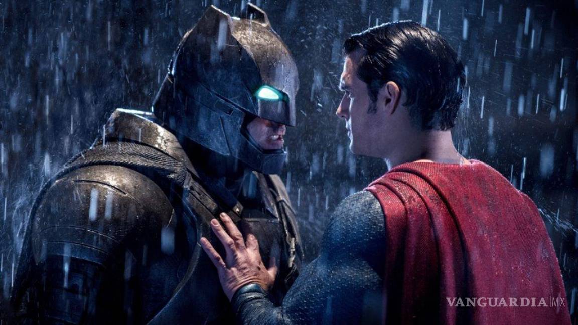 Pese a críticas &quot;Batman v Superman&quot; logra el sexto mejor estreno de la historia