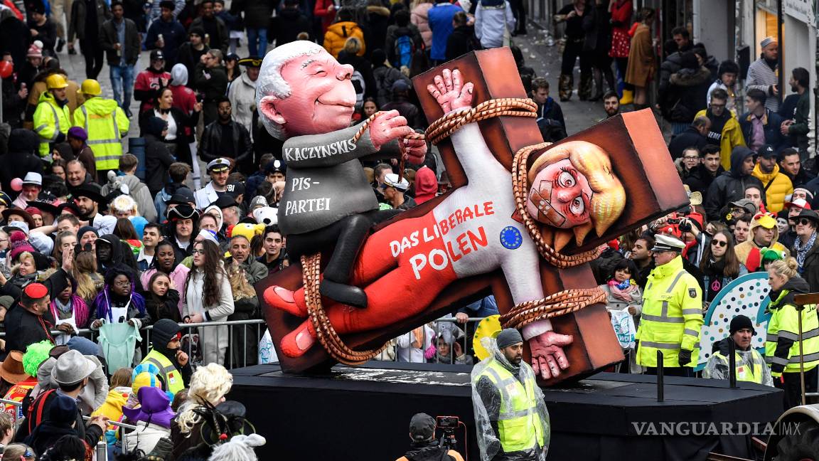 $!Carnaval alemán se burla de los políticos (fotogalería)