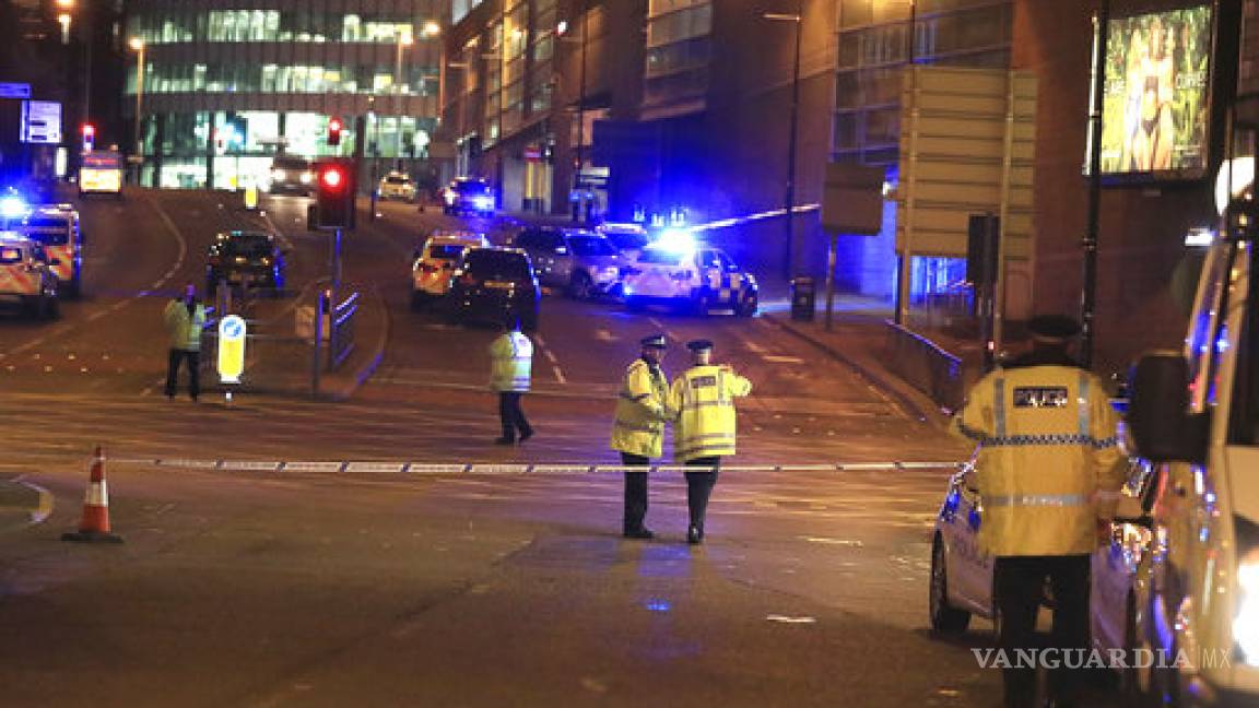 $!Tragedia en concierto de Ariana Grande, las imágenes que dejó el atentado en Mánchester
