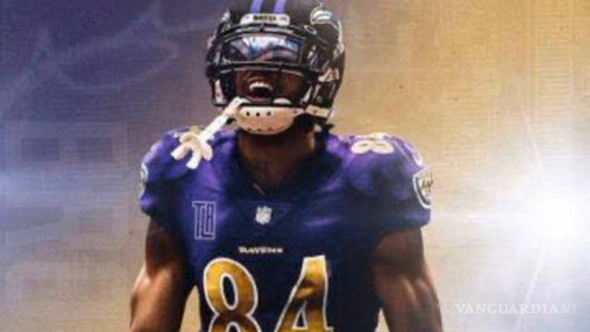 $!Antonio Brown causa polémica al usar uniforme de los Ravens