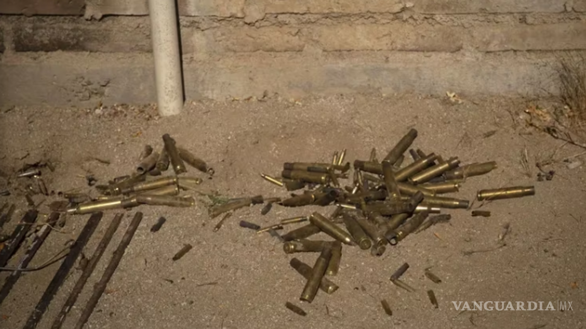 $!Casquillos percutidos en la casa de Ovidio Guzmán.