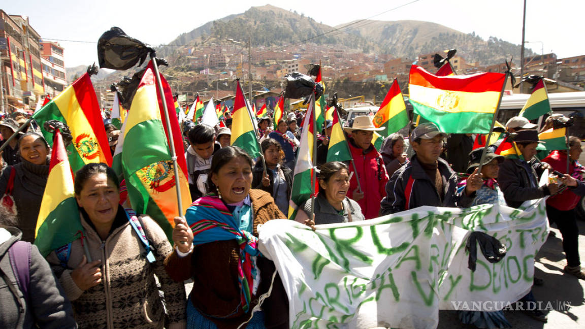 Cocaleros rebeldes marchan contra Morales en Bolivia