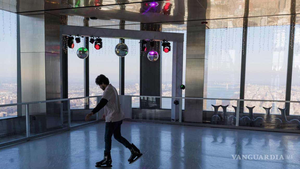 ¿Te gustaría poder patinar sobre el hielo en un rascacielos en Nueva York?