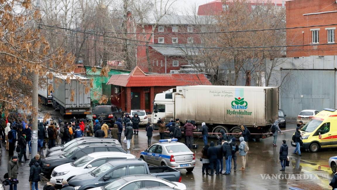 Al menos un muerto y dos heridos tras tiroteo en una fábrica de dulces en Moscú
