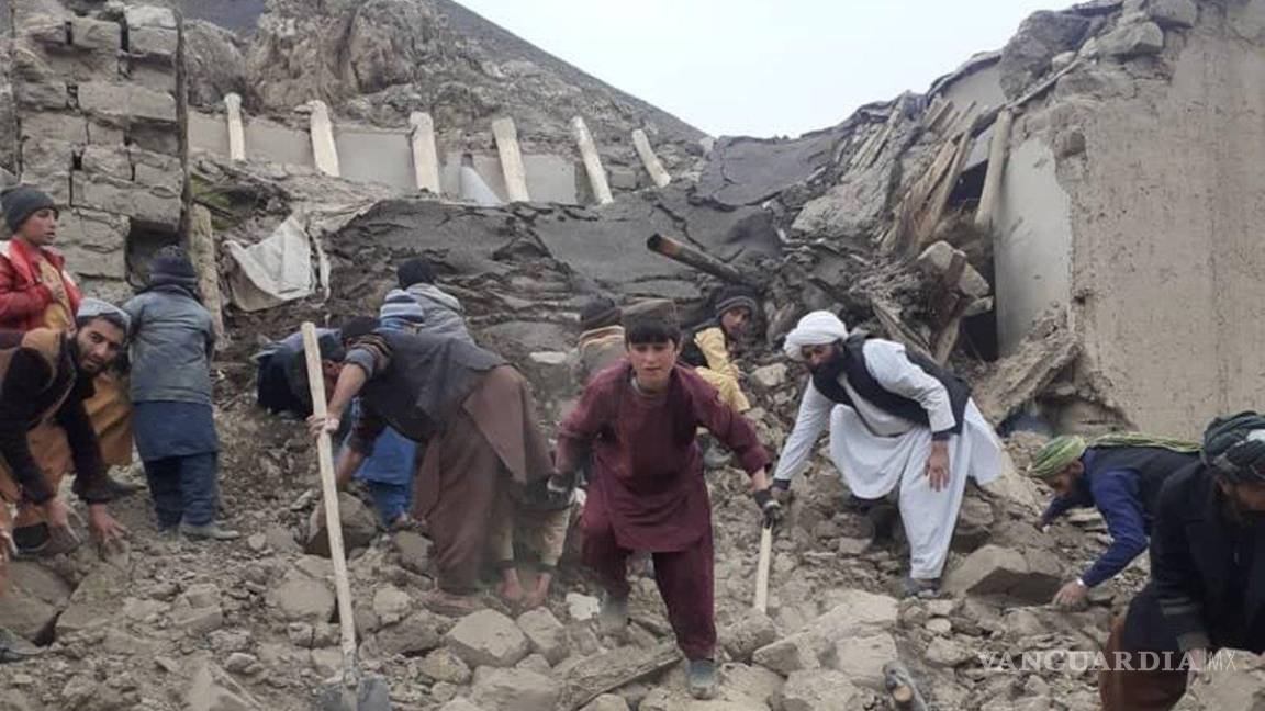 Deja sismo en Afganistán 22 muertos; el primer sismo fue de 4.9
