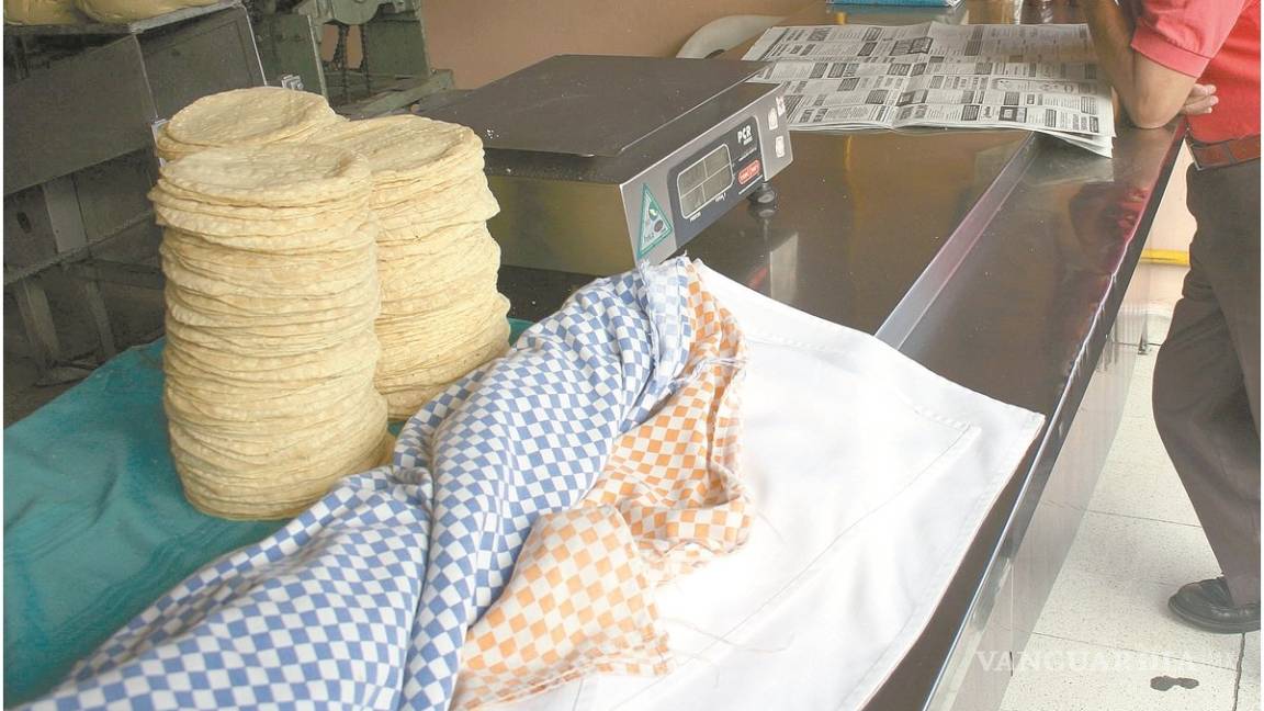 Tortilla se vende a 18 pesos el kilo en algunas localidades del centro del país: Profeco