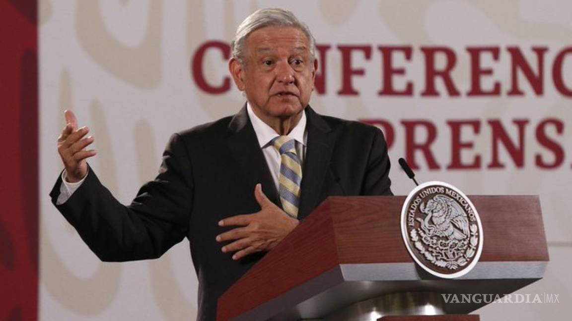 No somos autoritarios, asegura López Obrador; intelectuales deberían pedir disculpas, dice