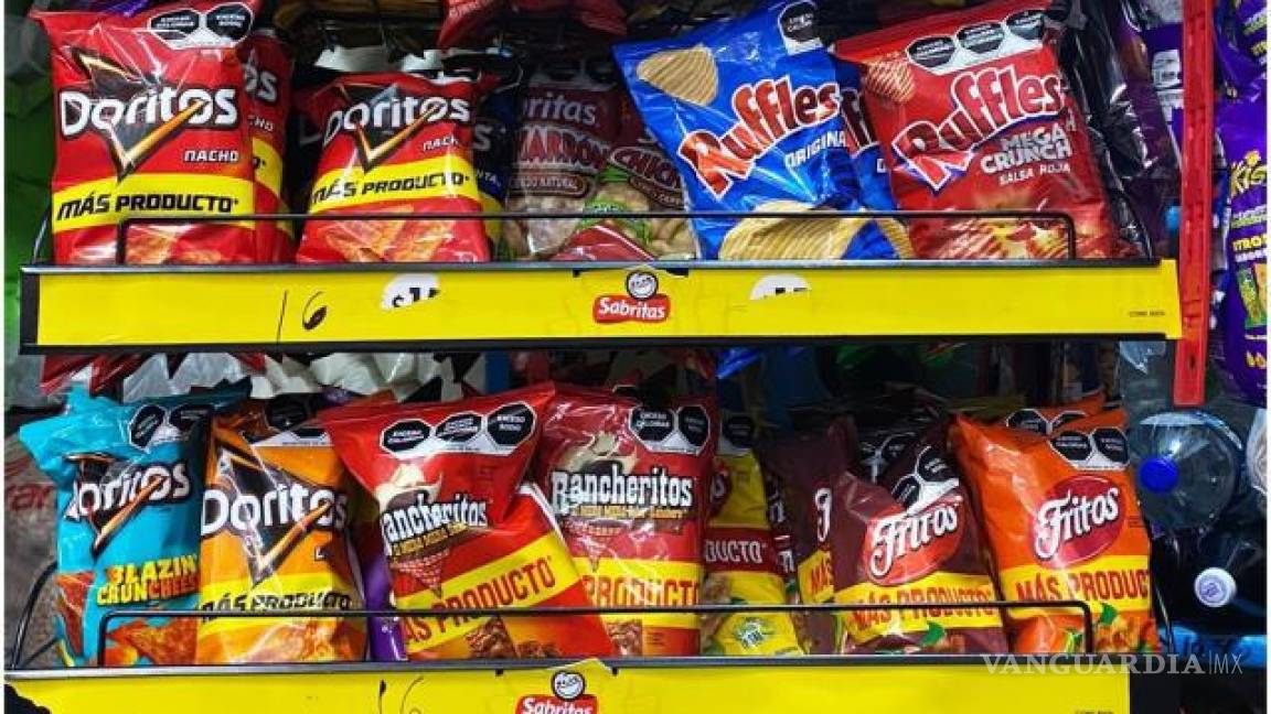 Prohibirán galletas, papas fritas, pizzas y otros alimentos en México por esta razón