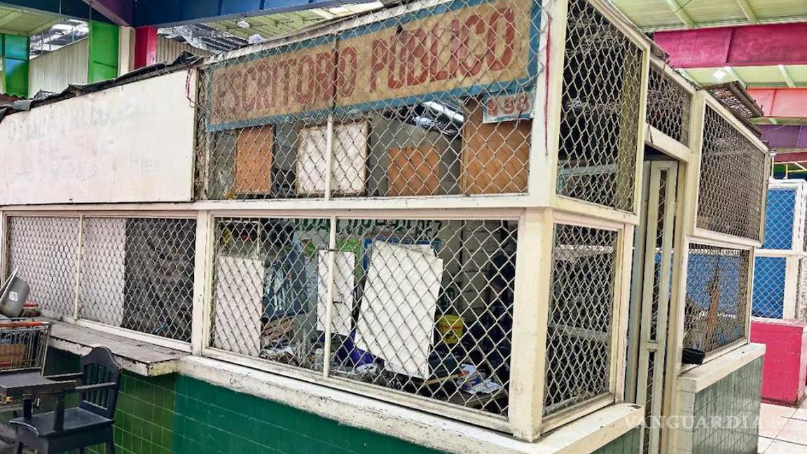 $!El escritorio público permanece en el mercado Juárez de Torreón.