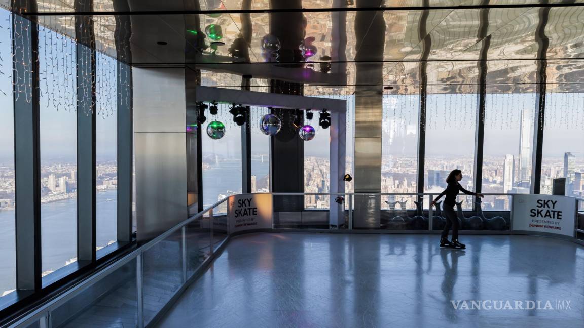 ¿Te gustaría poder patinar sobre el hielo en un rascacielos en Nueva York?
