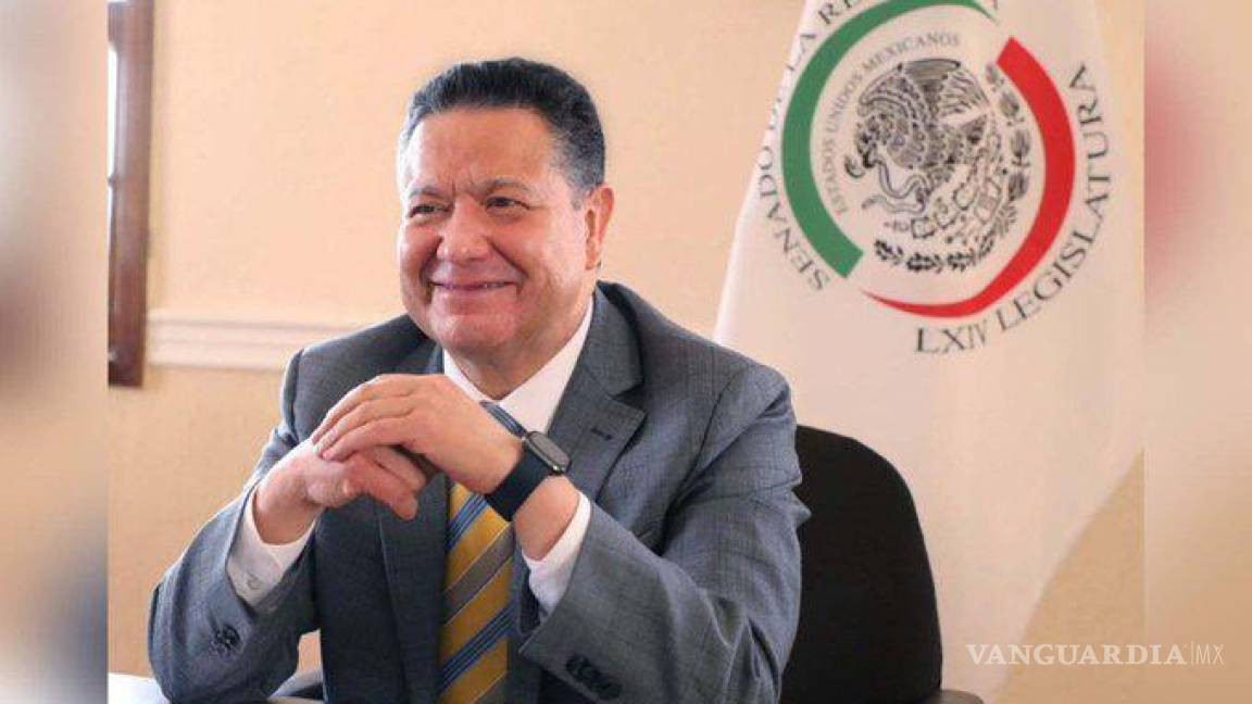 Senador de Morena acepta que viaja en aviones privados; “amigos me dieron un ride”, aclara