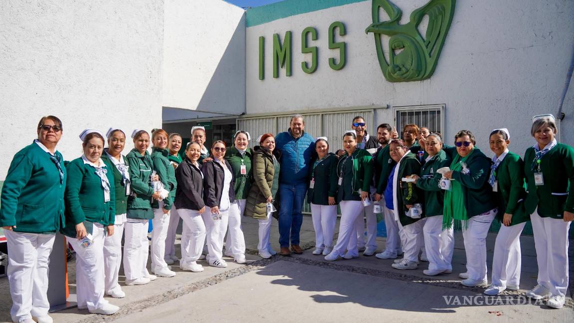 $!El trabajo de las enfermeras inspira a generaciones futuras a seguir sus pasos”, dijo el alcalde Tomás Gutiérrez.