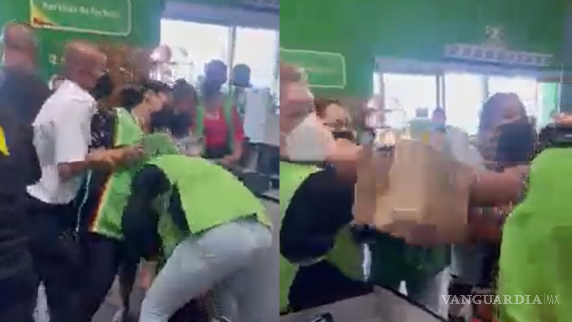 Se pelean empleada y clienta de Bodega Aurrerá en Torreón, por supuesta infidelidad (video)