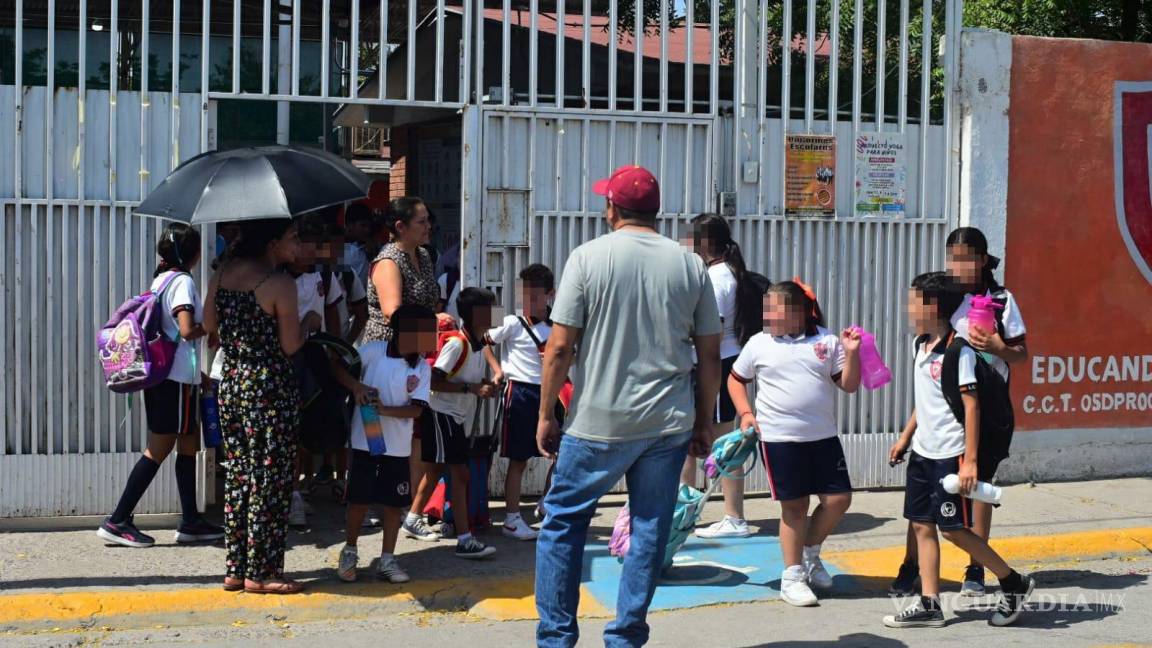 Suspenden clases por falta de luz y agua en primaria de Torreón