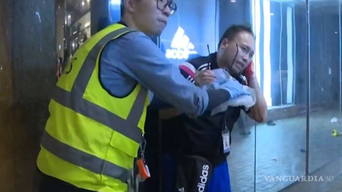 De una mordida cercenan oreja del concejal Andrew Chiu en Hong Kong