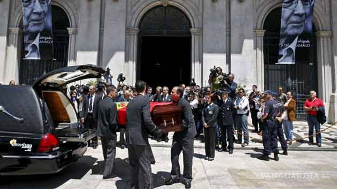 saramago-tendr-funeral-en-lisboa