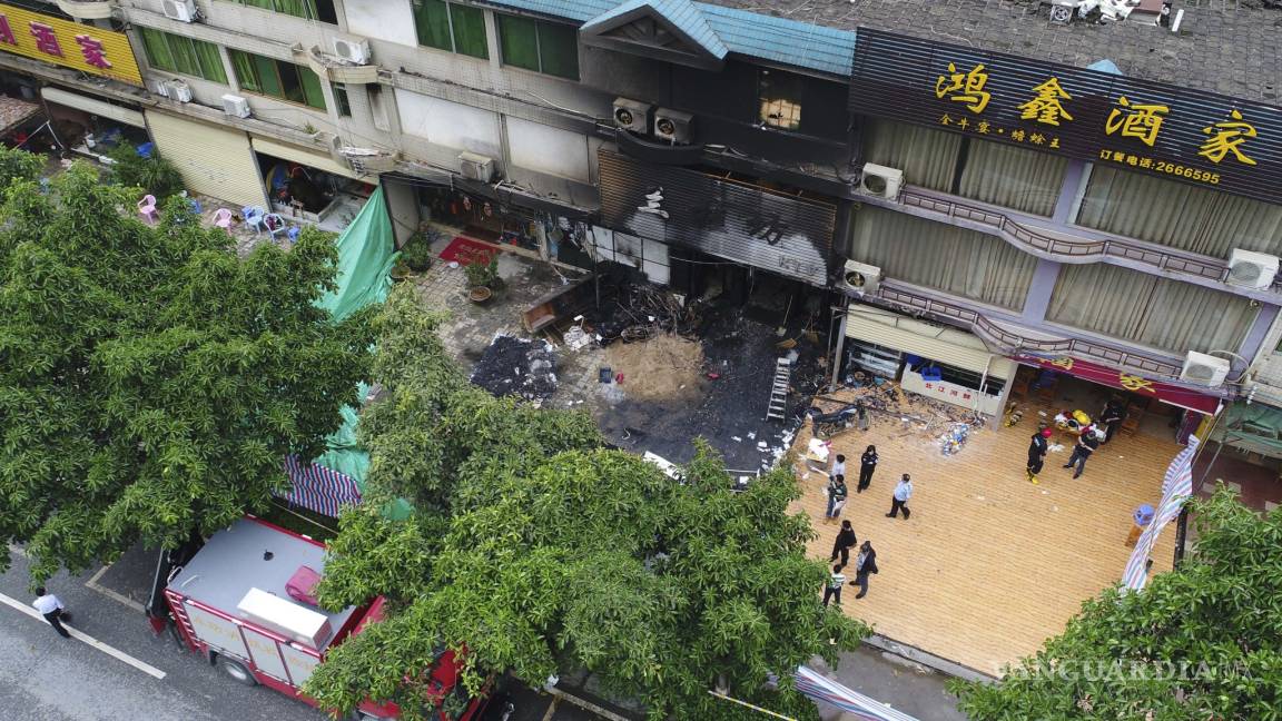 Detienen a sospechoso del incendio en un karaoke en China que dejó 18 muertos