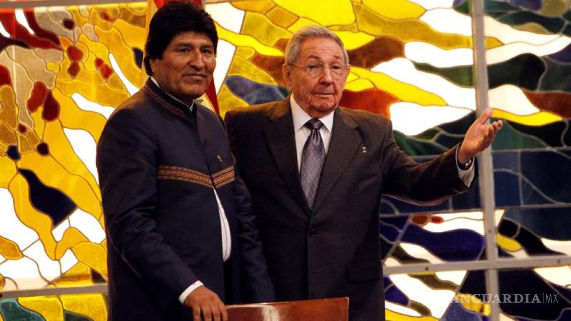 Evo Morales se marcha de Cuba tras ser condecorado en corta visita oficial