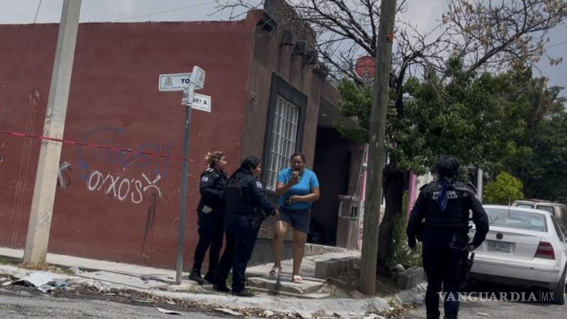 $!Los hijos del albañil llegaron al lugar antes que las autoridades, desbordados por el dolor al ver a su padre sin vida.