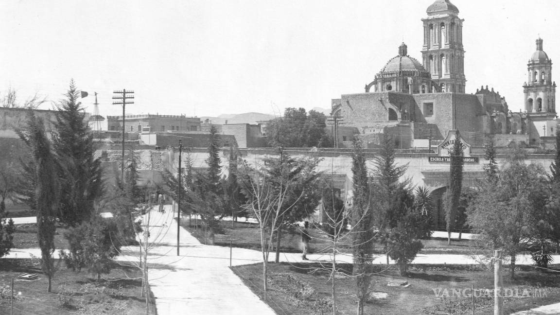 Relatos y retratos del Saltillo: Plaza Madero