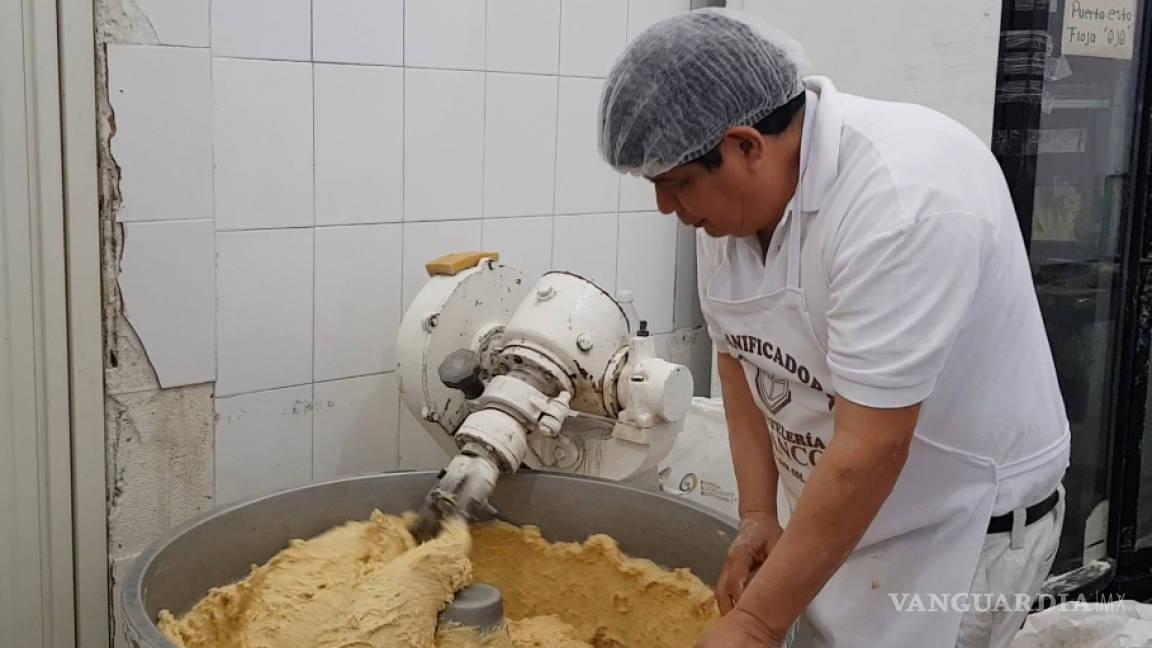 Panificadoras de Torreón elaborarán más de 80 mil roscas para este Día de Reyes