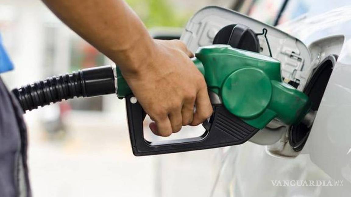 Baja precio de la gasolina Premium en Saltillo