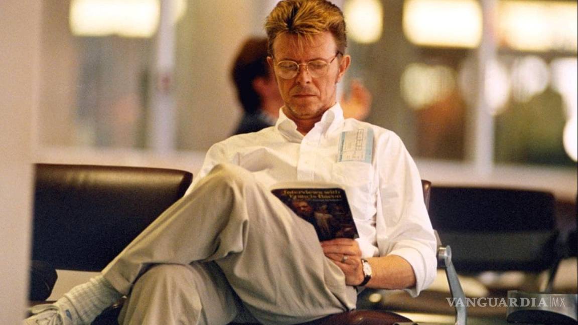 $!Bowie lector: el rockstar amante de las letras tiene su club de lectura
