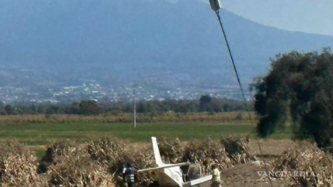 Guardia Nacional y Protección Civil informaron que una aeronave se desplomó en Puebla; dos personas heridas