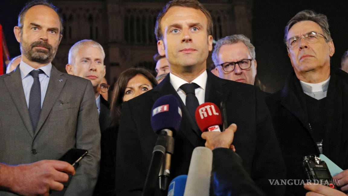 Macron lanza campaña por Notre Dame; ‘La reconstruiremos entre todos juntos’