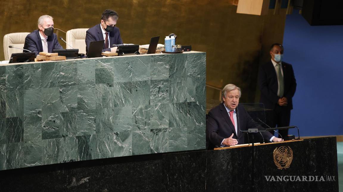 $!El Secretario General de las Naciones Unidas, Antonio Guterres, habla al abrir el Debate General 77 dentro del Salón de la Asamblea General en Nueva York.